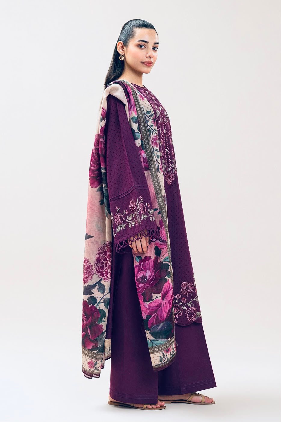 Beechtree Winter 2026 Heavy Embroidered Dhank 3 Piece Unstitched Suit with Wool Shawl - Image 3